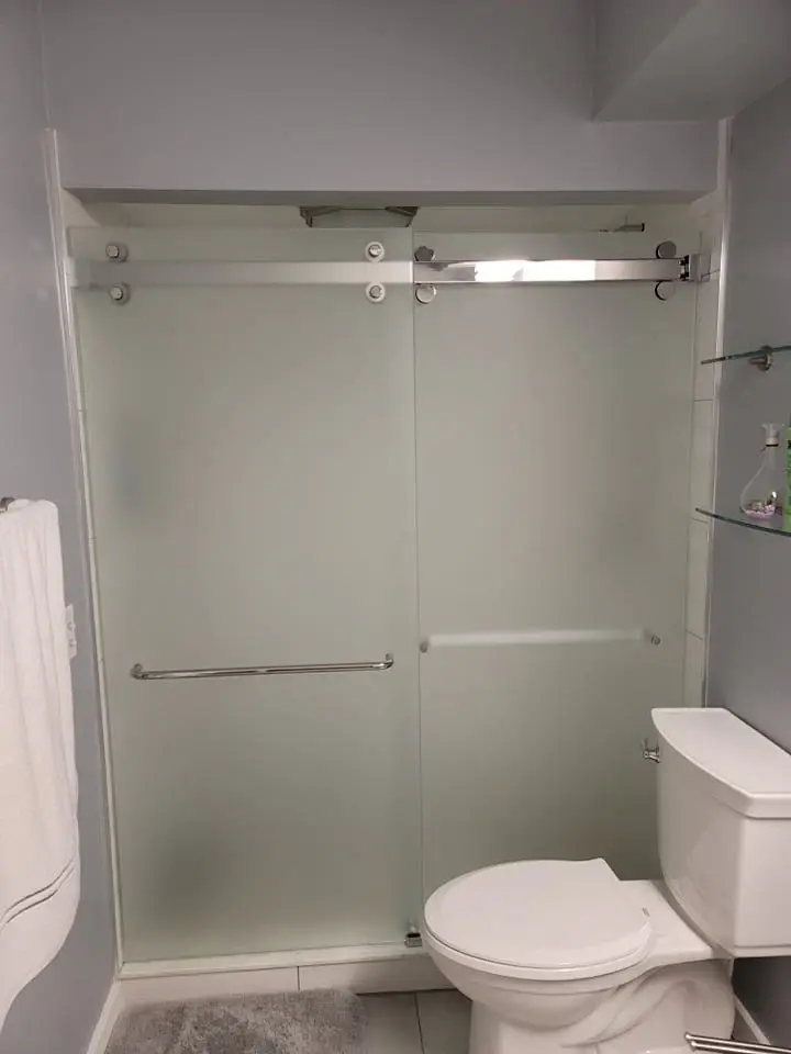 ISLCAMB73BS Soft-touch Stainless Edge Double Door Bypass Sliding System 10mm Glass