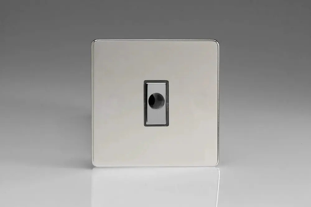 Varilight 16A Flex Outlet Plate Smooth Chrome XDCFODS