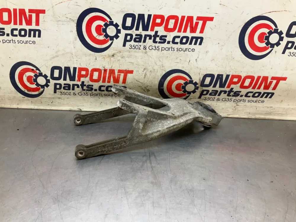 2004 Infiniti V35 G35 Traditional Transmission Shifter Support Bracket Oem 23BevfC