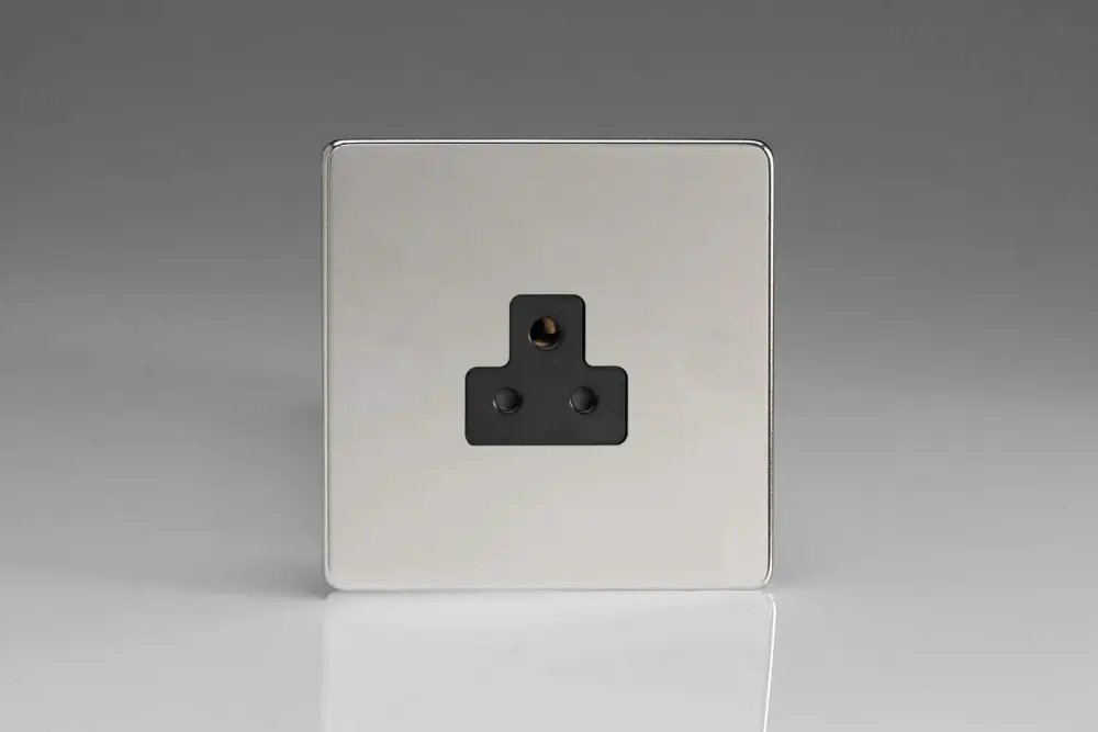 Varilight 1-Gang 2A Round Pin Socket Dimension Screwless Chromium XDCRP2ABS