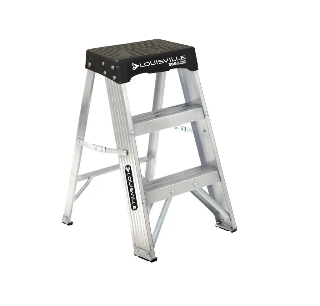 Aluminum Stepladders Type II 4 ft - Affordable Painting Tool Louisville Ladder
