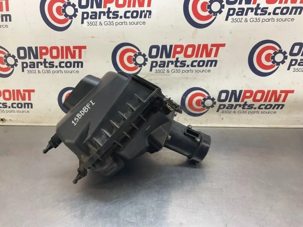 2005 Nissan Z33 350Z Air Intake Filter Box Housing OEM 15BDBFI